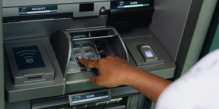 Cash-Only in 2025? Here’s What Happened When I Tried It